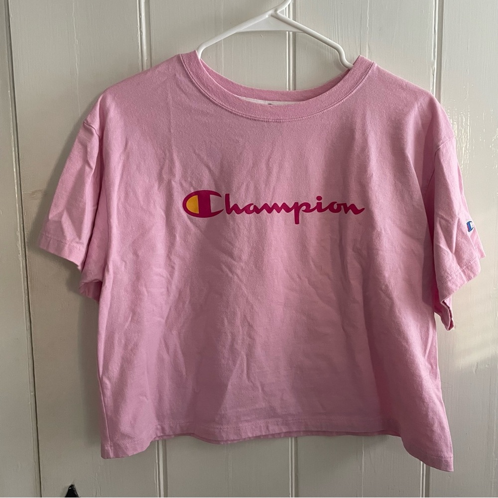 Champion Light Pink Cropped Short Sleeve Top Size M